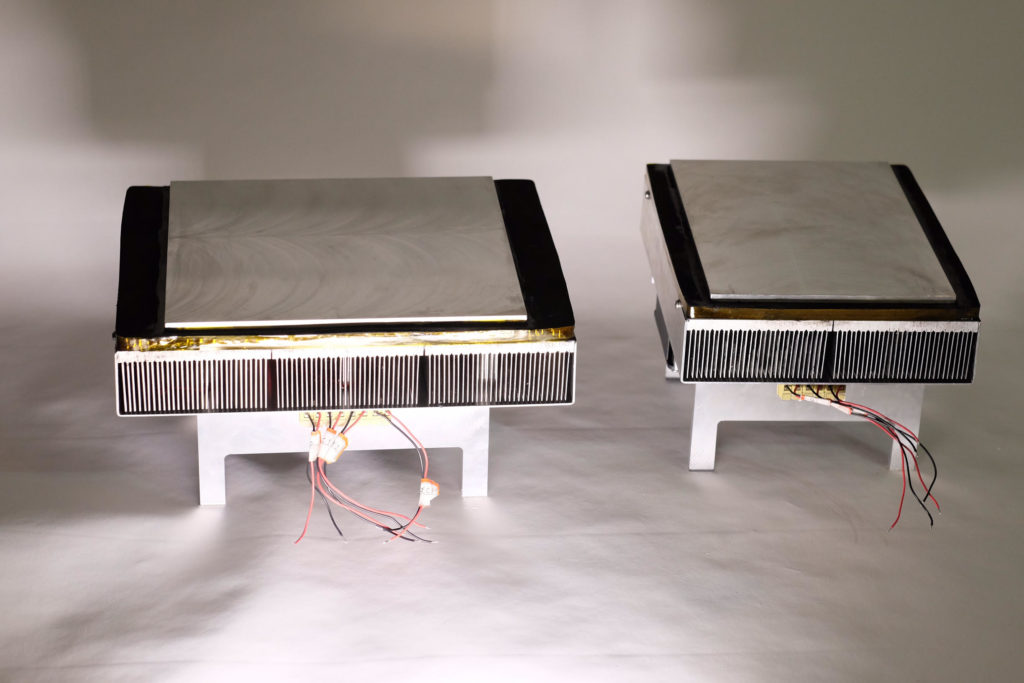 Custom built thermoelectric cold/hot plate with rapid thermocycling capabililties from minus 10C to 100C
